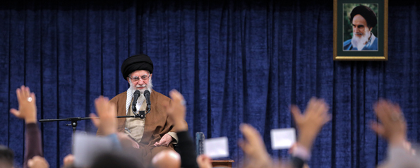 دیدار هزاران نفر از اقشار مختلف مردم درباره تحولات منطقه